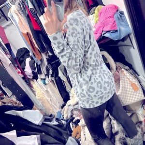 “Fair game top” gray leopard print
